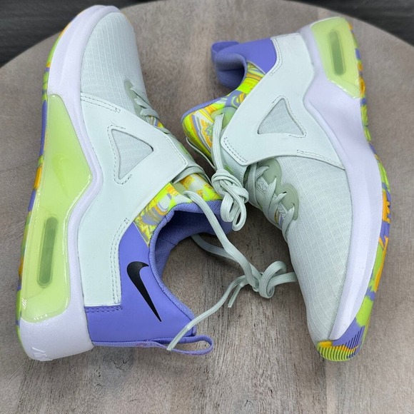 Nike Air Max Bella TR 5 Womens Sneakers Size 6 Barely Green Light Thistle White - Picture 10 of 12